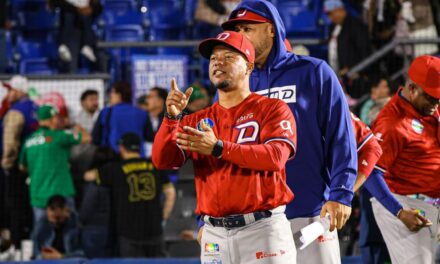 Santiago confía en Lakins para tercer recreo