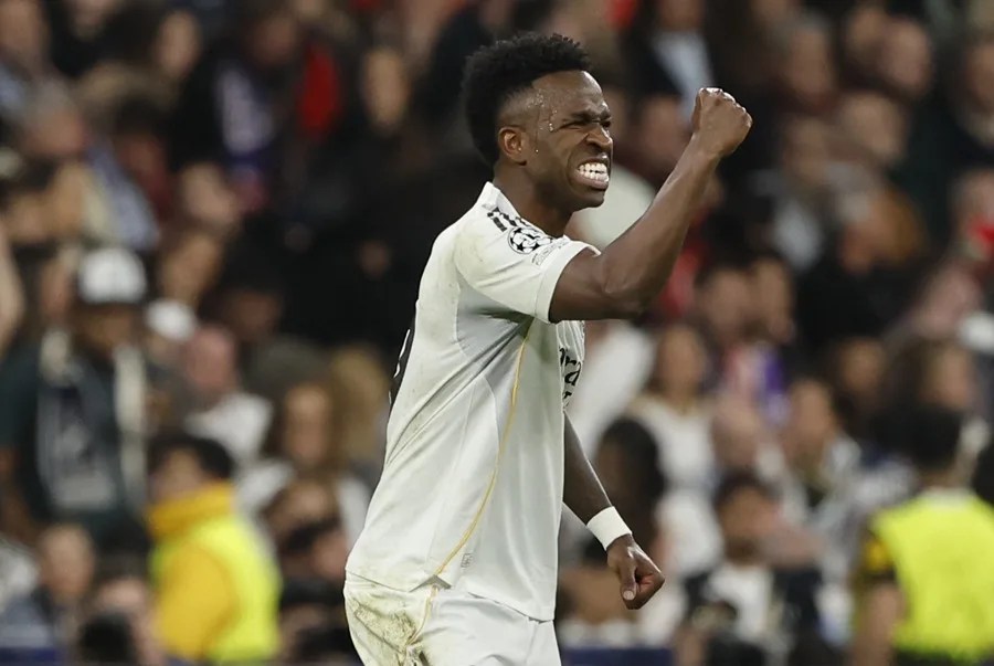 Vinícius sentencia al Benfica y mete al Real Madrid en octavos de Champions | De Posterior Minuto