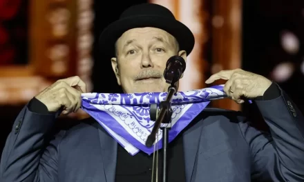 Rubén Blades sale en defensa de Bad Bunny