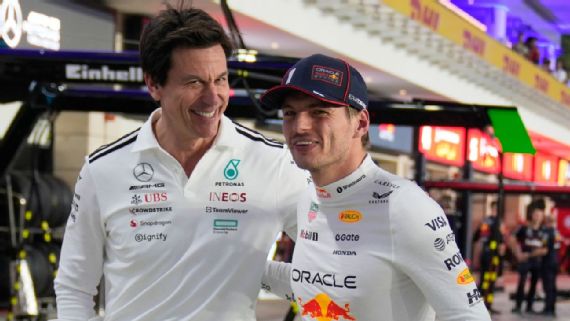 Max Verstappen acusa a Toto Wolff de «tácticas de distracción»