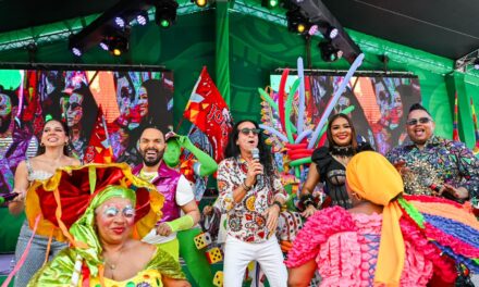 Roldán asegura que Carnaval de Santiago innova con la musicalización del Carnaval