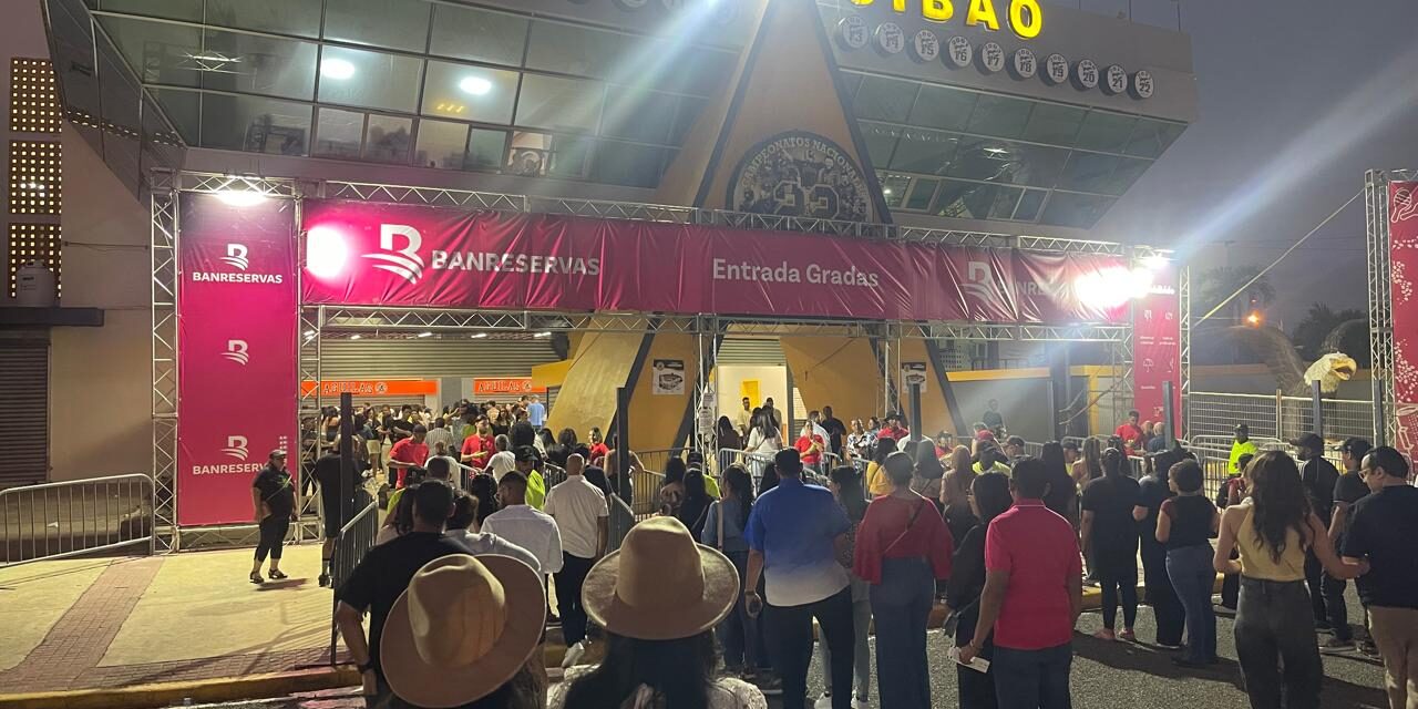 A horas del concierto de Juan Luis Guerra 4.40