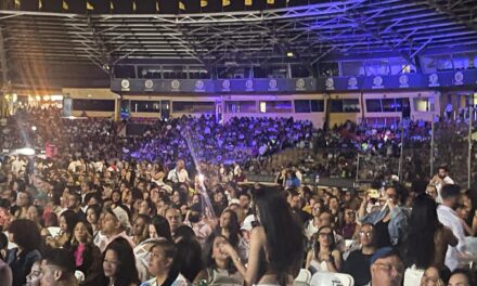 Estadio Cibao con casa llena