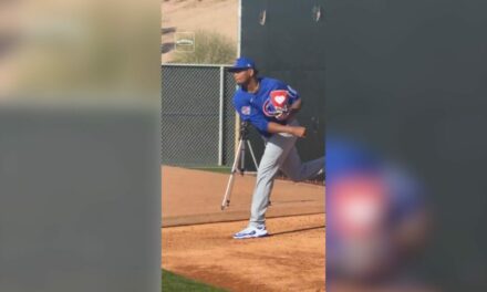 Cabrera enfrenta a 6 bateadores en su première con los Cachorros