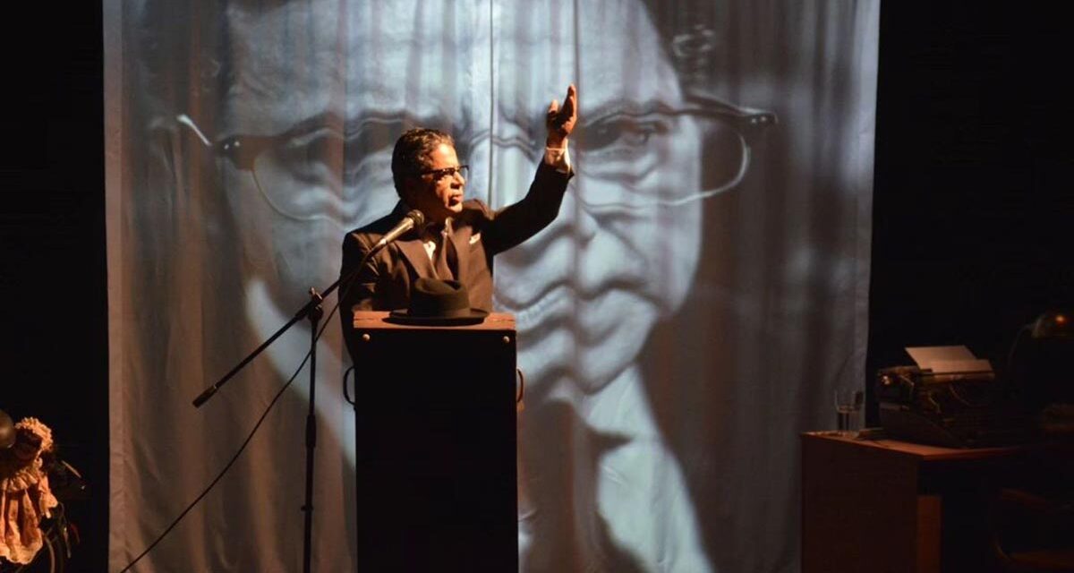 Llega a la ciudad de Nueva York el espectáculo teatral: ¡EL GALLO! ¡Y vuelve y vuelve!