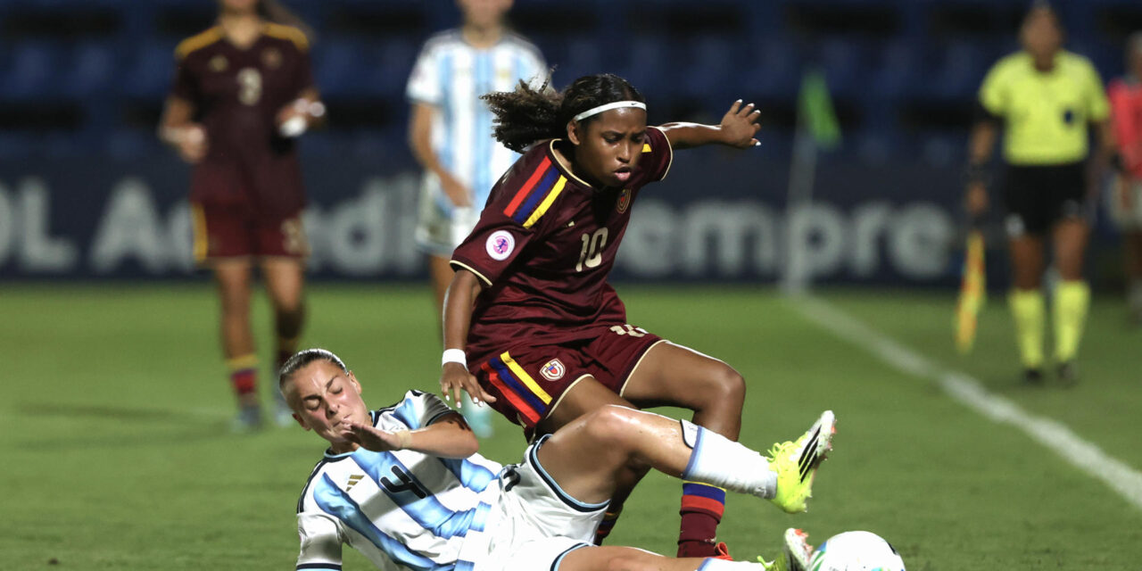 Brasil certifica predilección al vencer a Paraguay mientras Argentina iguala con Venezuela