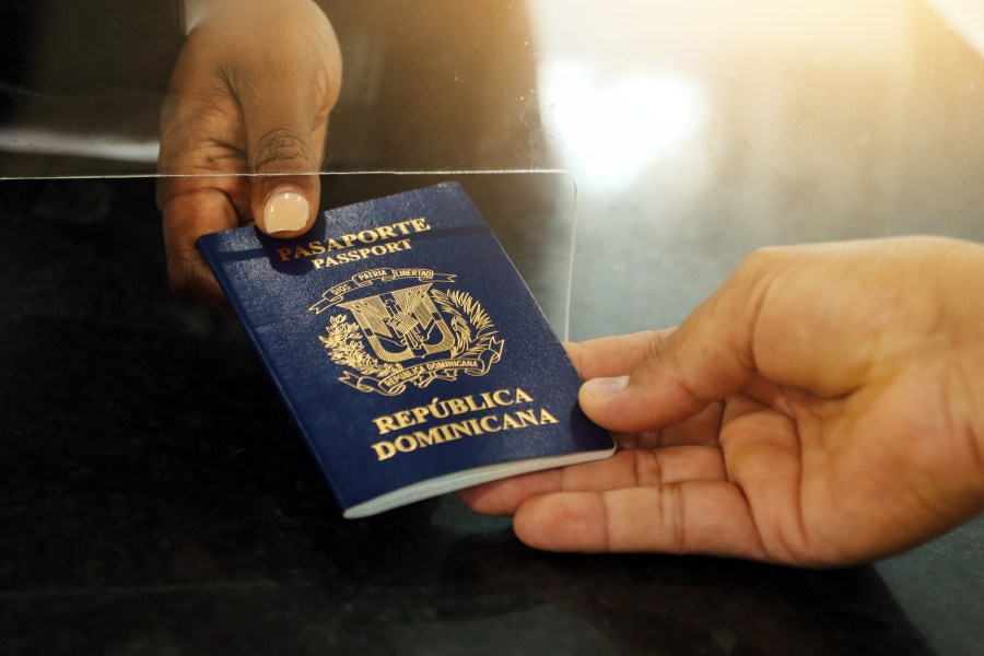 ¿Pasaporte vencido? Renovaciones de emergencia ya disponibles en aeropuertos dominicanos