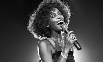 Se cumplen 14 abriles de la asesinato de Whitney Houston