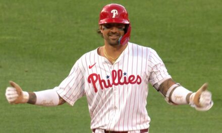 Castellanos acuerda con los Padres tras su salida de Filadelfia | De Postrer Minuto