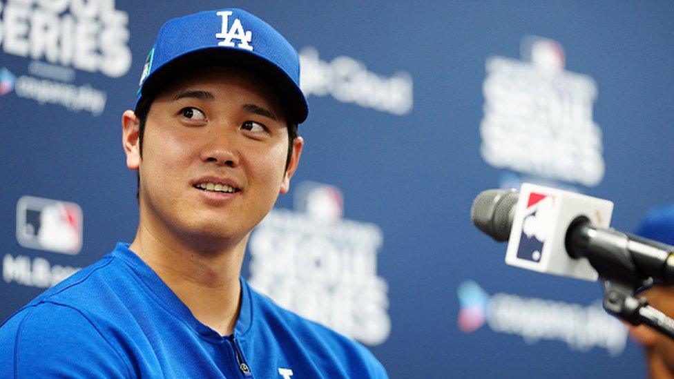 Ohtani regresa al campamento de los Dodgers y podría propalar antaño del cerrojo del Spring Training | De Zaguero Minuto