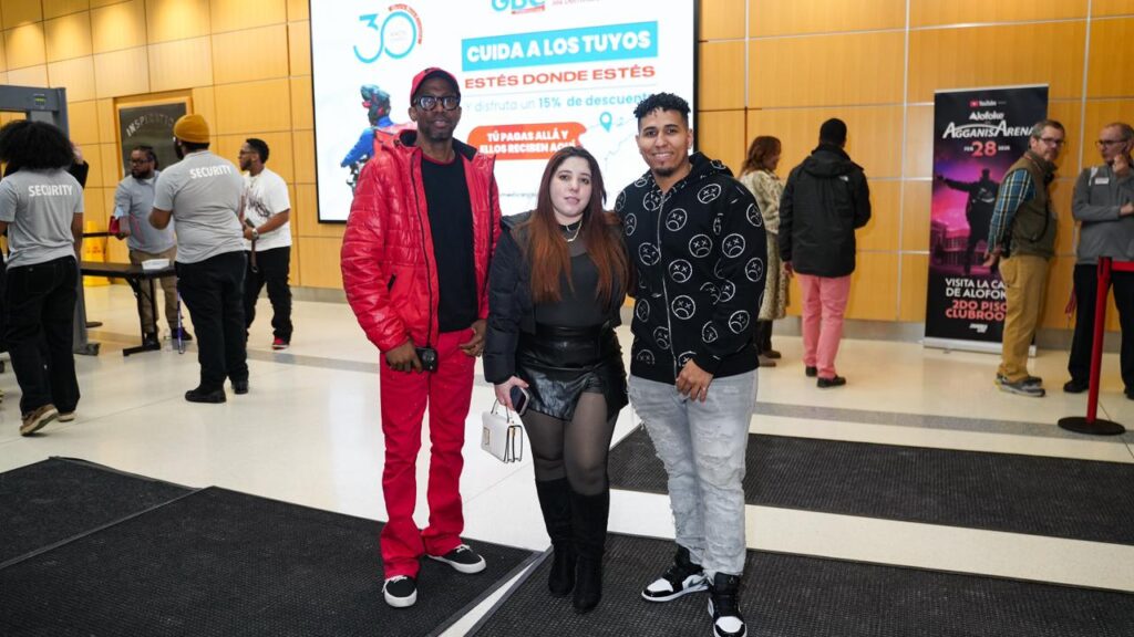 Fanáticos de todo Estados Unidos se reúnen en Boston para “Alofoke at the Agganis” - Noticias de hoy en República Dominicana | último minuto