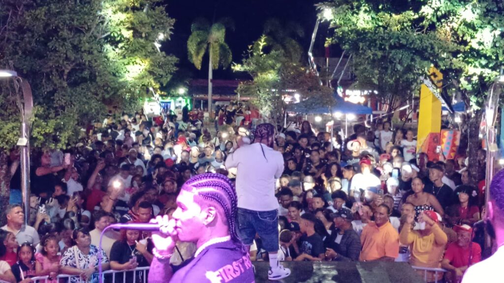 Festituricarnaval reúne a más de 375 mil personas en sus primeros conciertos de pura dominicanidad - Noticias de hoy en República Dominicana | último minuto