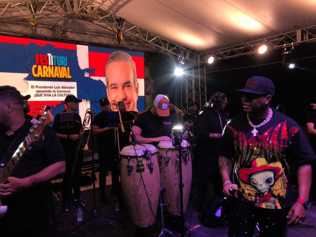 Festituricarnaval reúne a más de 375 mil personas en sus primeros conciertos de pura dominicanidad - Noticias de hoy en República Dominicana | último minuto