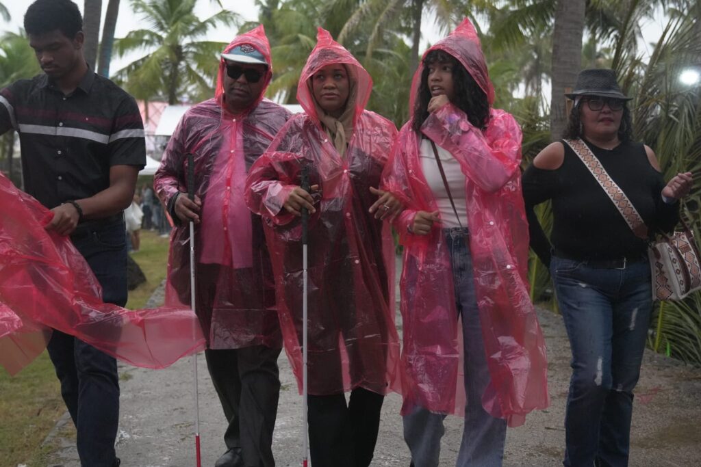 A pesar de la lluvia, la moda se impuso en el festival Isla de la Luz 2026 – Noticias de hoy en República Dominicana | último minuto