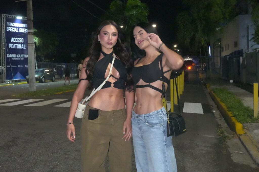 Fanáticos derrochan brillo, transparencia y mucha actitud en concierto de David Guetta – Noticias de hoy en República Dominicana | último minuto