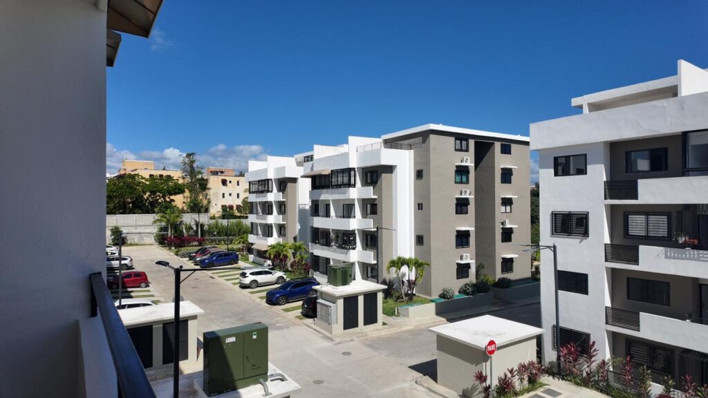 LVP Investment entrega apartamento a Juan Carlos Pichardo, ganador del quinto lugar de La Casa de Alofoke 2 - Noticias de hoy en República Dominicana | último minuto