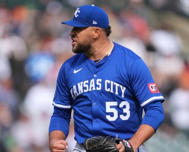 Carlos Estévez, dispuesto a relevar en el rol que decida Pujols