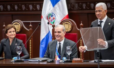 Luis Abinader revela que el 53% de los nuevos empleos formales en República Dominicana son ocupados por mujeres