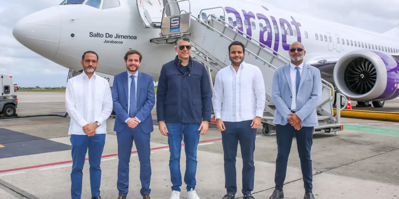 Arajet presenta el avión número 14 en homenaje al “Salto de Jimenoa”