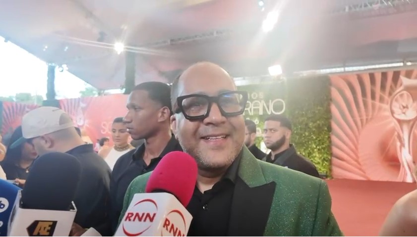 Gary Acosta destaca nivel de los Premios Soberano 2026