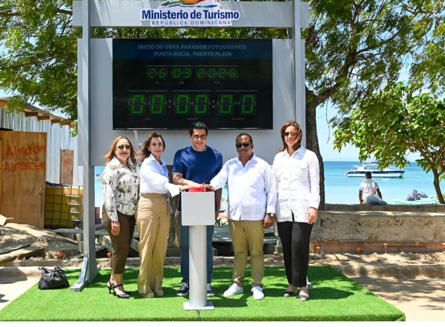 Collado inicia la construcción de la parada fotográfica de Punta Rucia