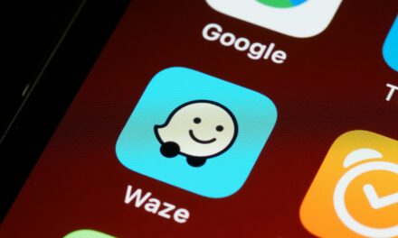 Digesett integra zonas de accidentes en Waze para impulsar la seguridad viario