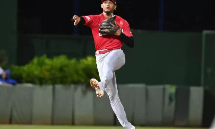 Erik González agradece Albert Pujols por llamado al Clásico