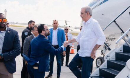 Escudo de las Américas Luis Abinader llega a Miami para participar en la cumbre convocada por Donald Trump