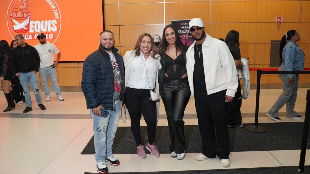 Fanáticos de todo Estados Unidos se reúnen en Boston para “Alofoke at the Agganis” - Noticias de hoy en República Dominicana | último minuto