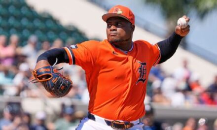 Framber Valdez alabarda tres innings sin carrera en presentación con los Tigers