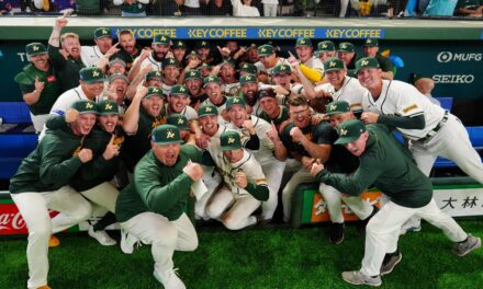 Jonrón de Bazzana impulsa triunfo de Australia sobre China Taipéi en el Clásico Mundial | De Final Minuto