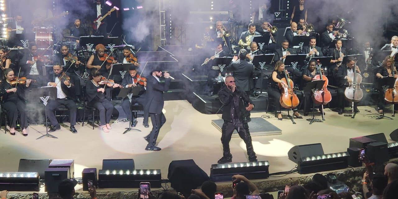 Yandel rompe Altos de Chavón con su “Yandel Sinfónico”
