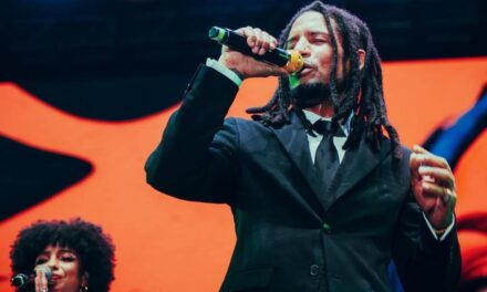 El notorio abandona otra plataforma para verlo y termina pidiendo “¡otro!” – Noticias RC