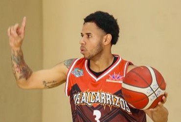 Los Mina y Caminantes triunfan y asumen la cima en el TBS Santo Domingo 2026 | De Postrero Minuto