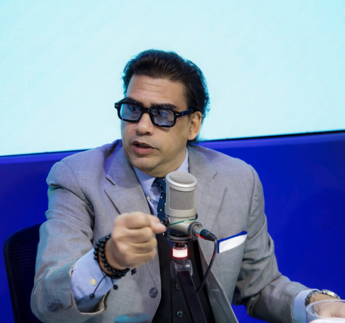 Emile Mariani advierte que la IA amenaza con desaparecer el cine
