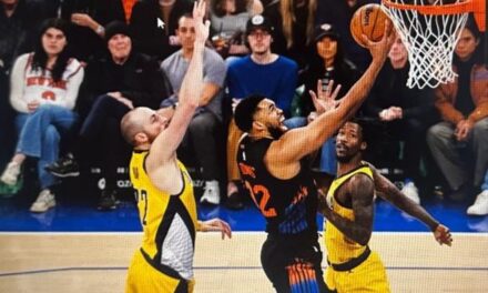 Karl Towns anota 22 en triunfo Knicks sobre Pacers