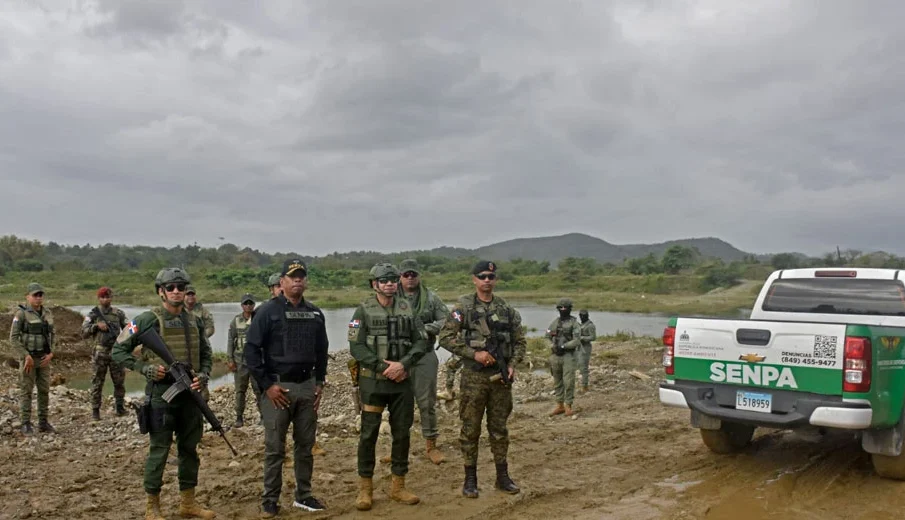 Ministerio de Medio Ambiente actúa para recuperar río Haina de explotación ilegal