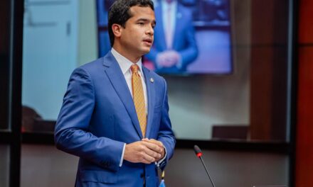 Omar Fernández reintroduce plan de ley para eliminar antelación de impuestos a las Mipymes