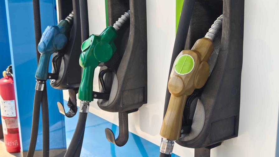 Precios de gasolina y diésel suben RD$5 en República Dominicana del 14 al 20 de marzo