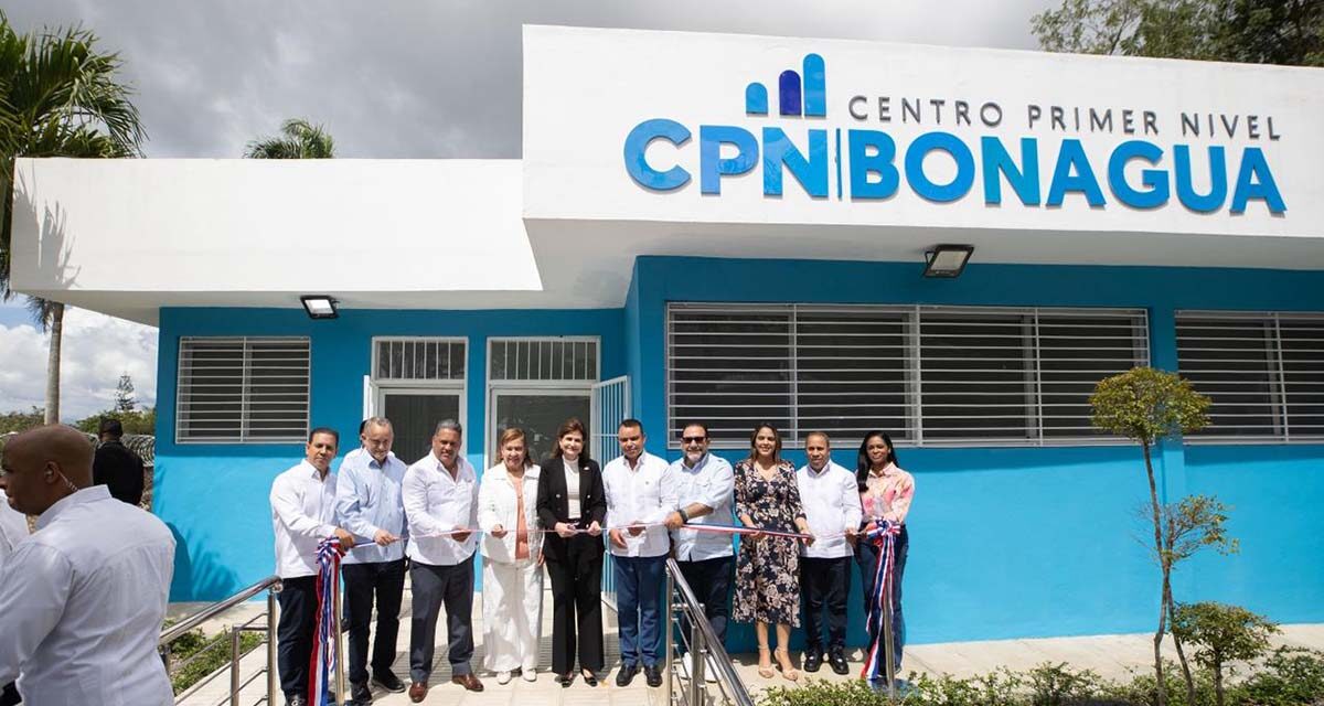 Raquel Peña entrega dos centros de lozanía en Santiago y La Vega e inicia obras del hospital Pantoja