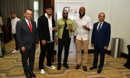 JCE entrega nueva cédula a la selección dominicana