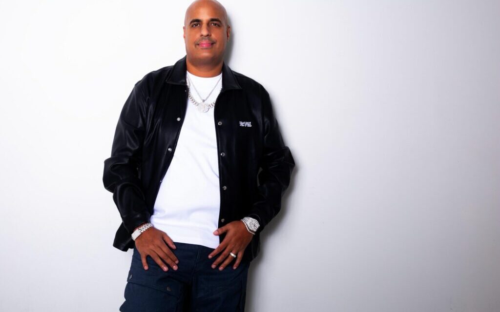 DJ Lobo se apodera de los sábados en «El Ritmo de NY»