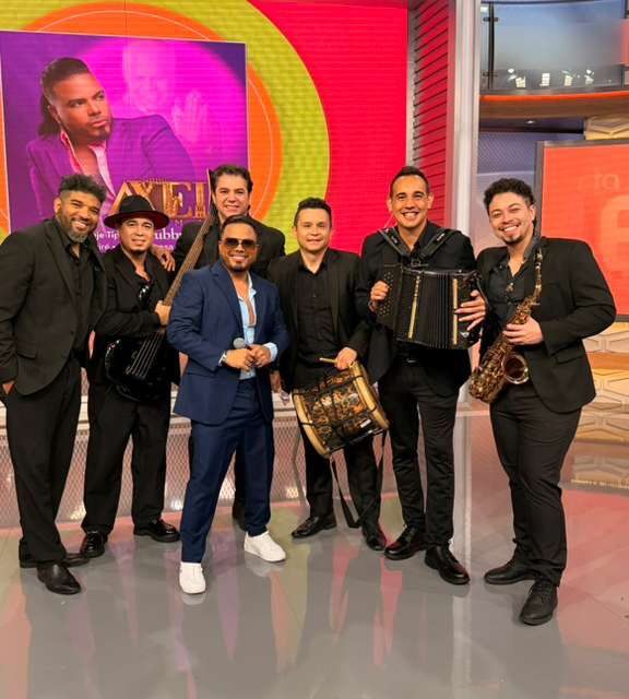 Axel Thomas sorprende en Despierta América con emotivo