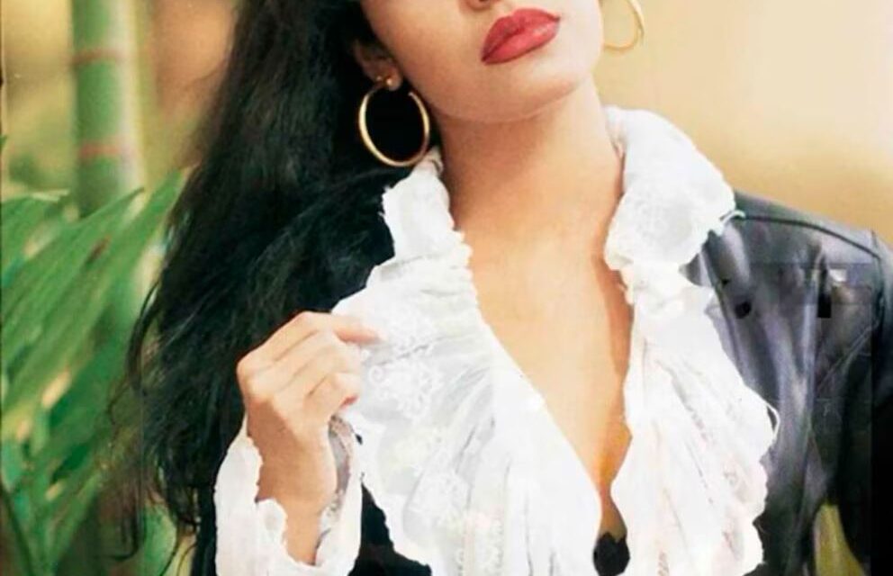 31 abriles luego el mundo lamenta la crimen de Selena