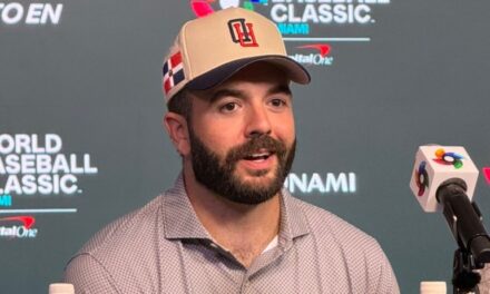 «Gloria a Dios, KLK y Gloria morir soñando», primeras palabras de Austin Wells en castellano