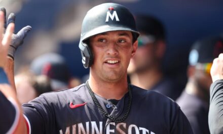 Lee y Larnach lideran ataque de Mellizos en vencimiento sobre Azulejos | De Extremo Minuto