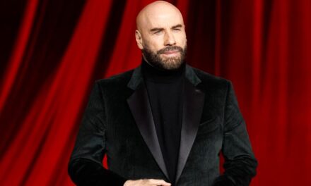 Travolta debutará como director en el Festival de Cannes