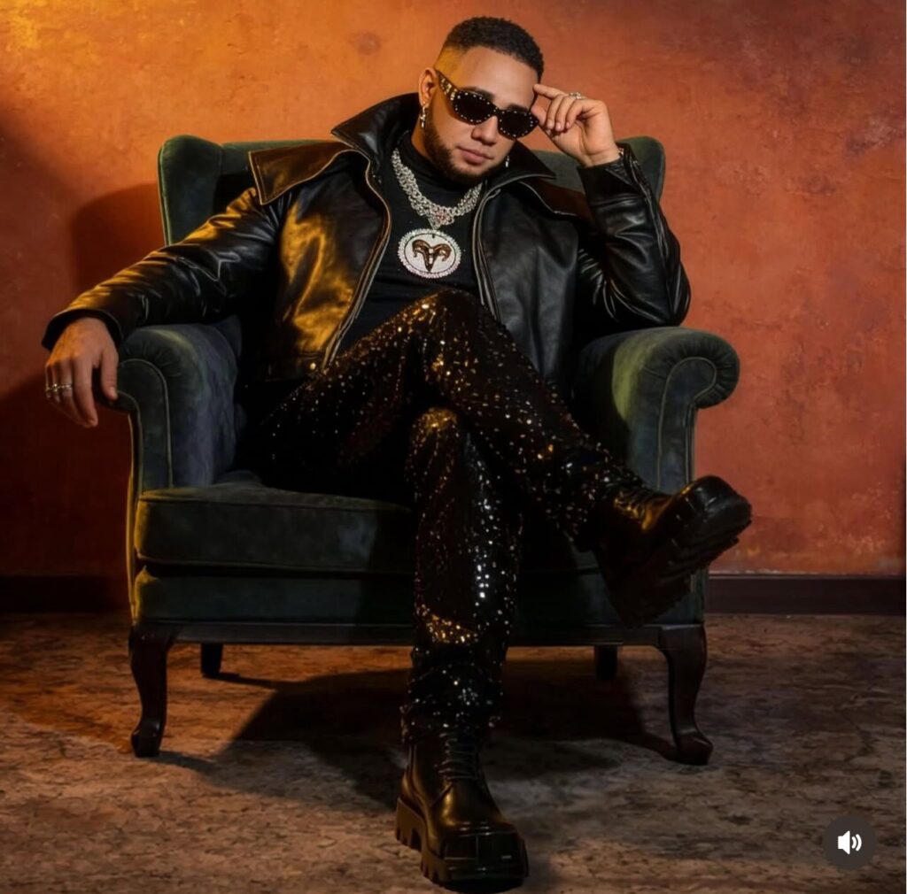 Elvis Martínez llevará su romántica bachata al Parque Central de Santiago este 4 de julio | 3 | Elvis Martínez llevará su romántica bachata al Parque Central de Santiago este 4 de julio - Noticias de hoy en República Dominicana | último minuto
