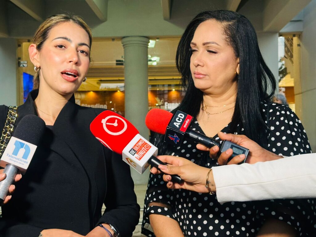 En presencia de familiares y figuras de la vida pública, descansan los restos de Carlos Batista Matos - Noticias de hoy en República Dominicana | último minuto