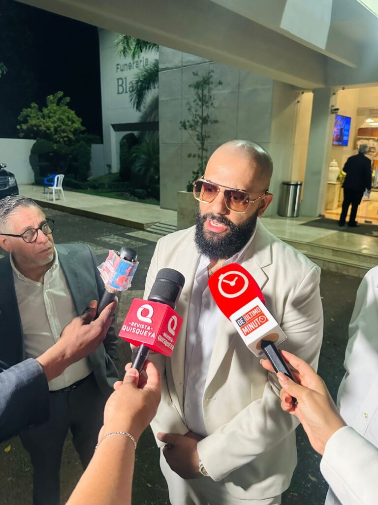 En presencia de familiares y figuras de la vida pública, descansan los restos de Carlos Batista Matos - Noticias de hoy en República Dominicana | último minuto